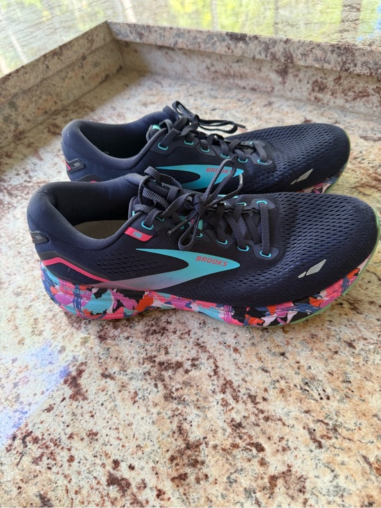 Brooks Shoes - Brooks Ghost 15 - Dicks sporting goods Empower her women’s size 9.5